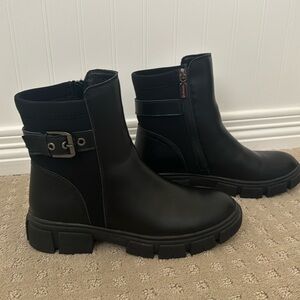 Blondo Prince Waterproof Chelsea Boot, Black, Sz 8
